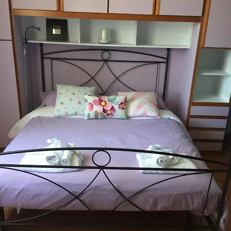 La Casa Di Chiara Lägenhet *