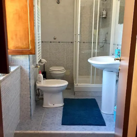 Lägenhet La Casa Di Chiara Salerno